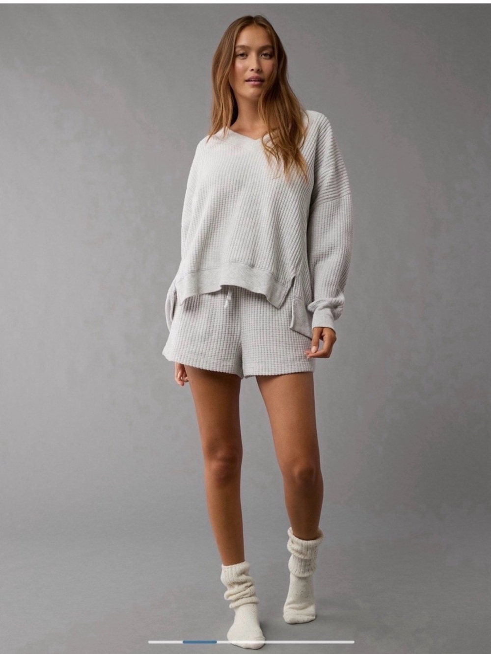 American Eagle Outfitters Light Gray Waffle-Knit V-Neck Sweater